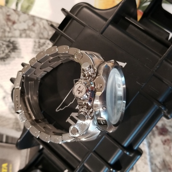 Invicta Venom Reserve - Picture 4 of 7